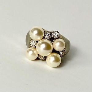 Lia Sophia Pearl & Crystal Ring